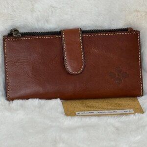 Patricia Nash Nazaire Tan Heritage Leather  RFID Slim Bifold Wallet NWT
